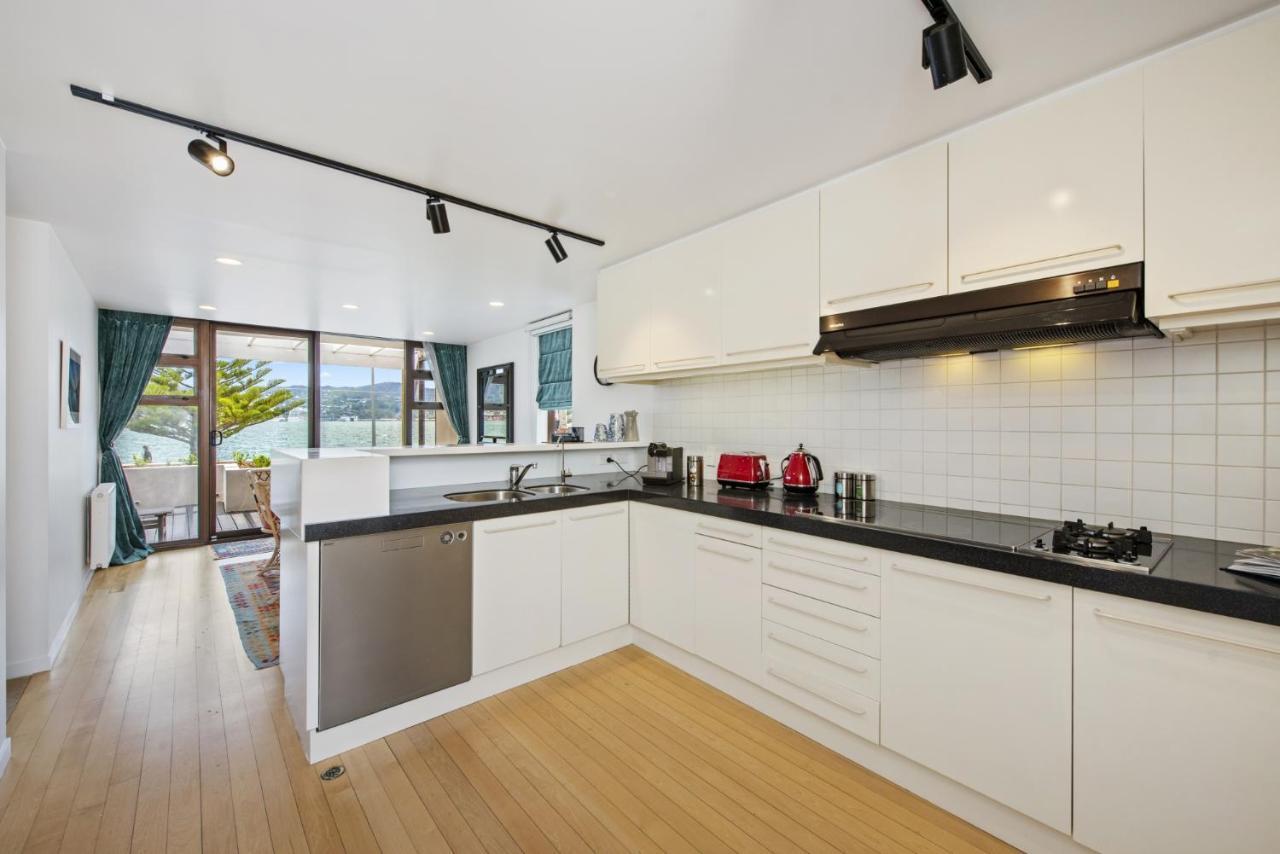 Bay Suites - 328 Oriental Parade Wellington Extérieur photo