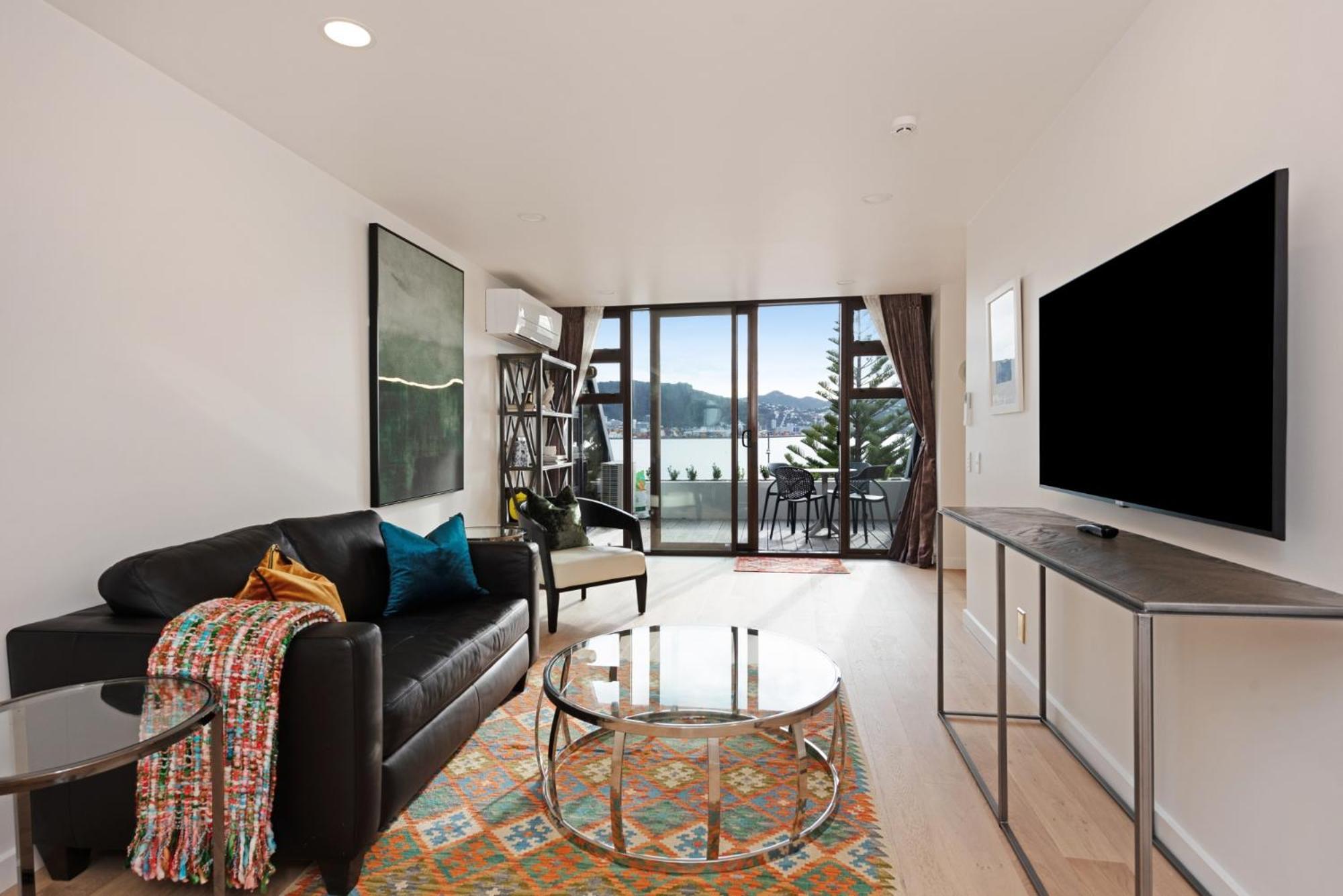 Bay Suites - 328 Oriental Parade Wellington Extérieur photo
