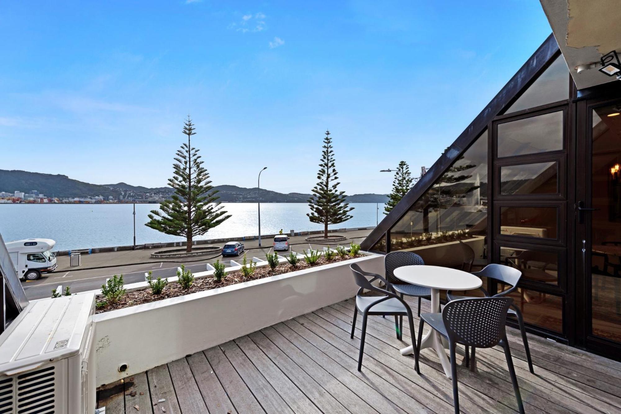 Bay Suites - 328 Oriental Parade Wellington Extérieur photo